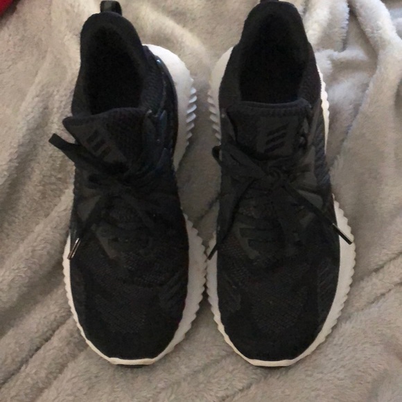 Shoes - Black Adidas tennis shoes.